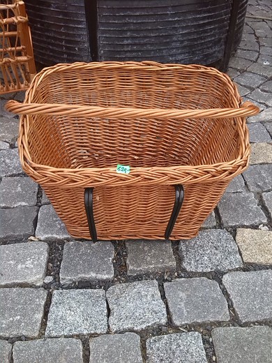 Proutěné koše na kolo I