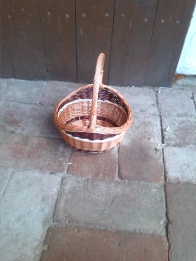 košík malý vykrojený.jpg